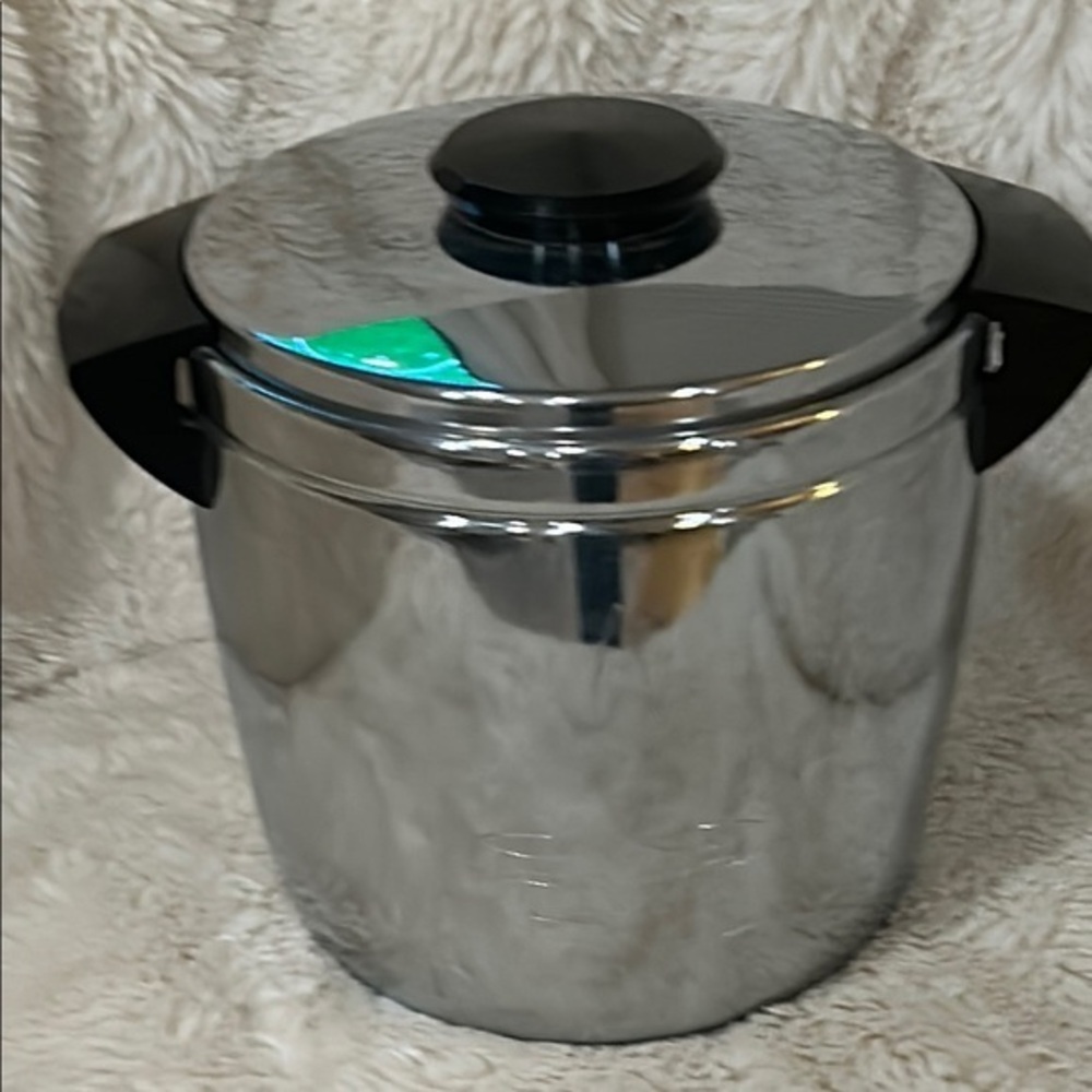 MCM Sleek Silver Ice Bucket  By Landers, Frary & Clark “Universal’